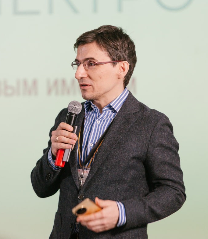 крюков_Сайбер (1).jpg